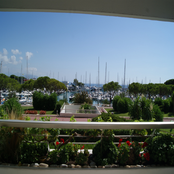 Immobilier Nice Vue Mer Appartement Villeneuve Loubet Marina Baie Des Anges 3 Pieces 75m2 Avec 20m2 De Terrasse Vue Mer A Vendre