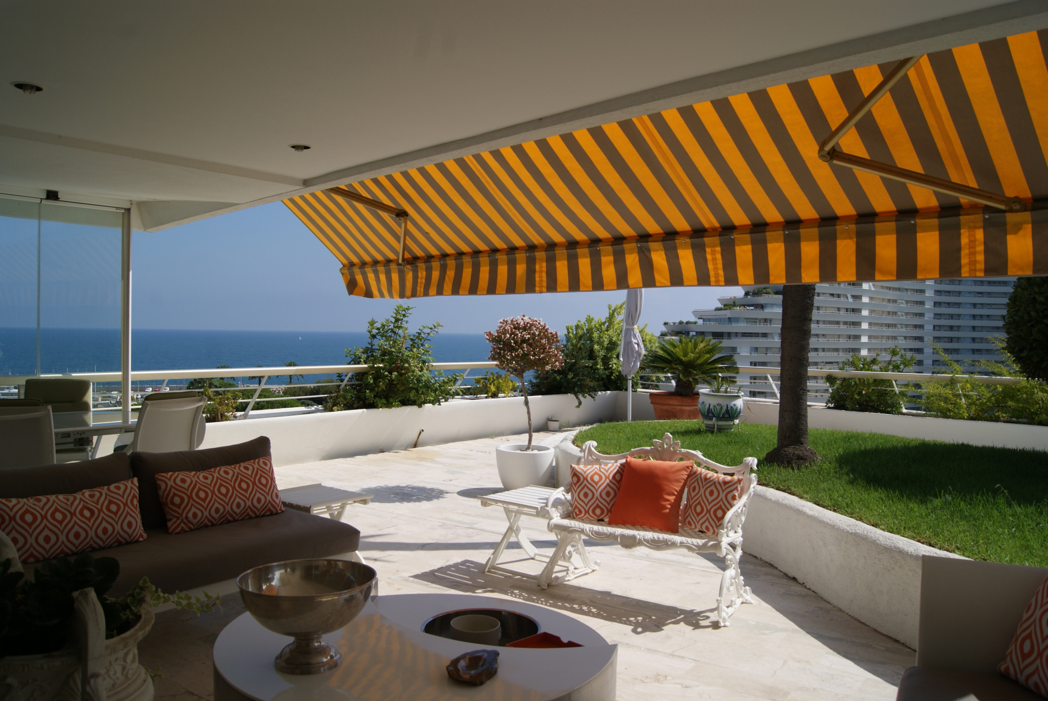 vente Superbe appartement d'angle à Marina Baie des Anges Immobilière