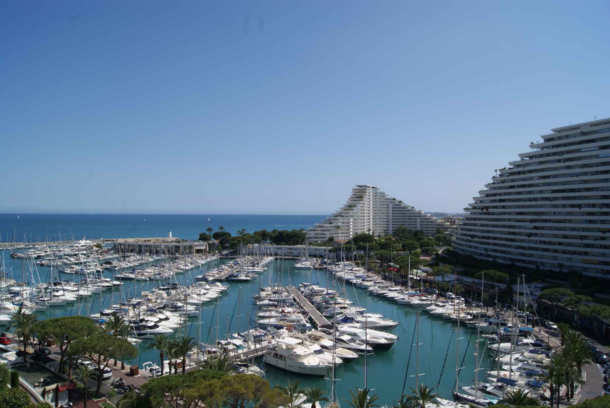 vente Beau 2 pièces à vendre à Marina Baie des Anges Immobilière Pelou
